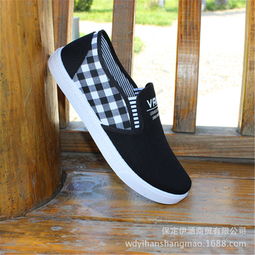 伊涵男鞋產(chǎn)品與加盟店發(fā)展前景——兼論運(yùn)動(dòng)服業(yè)務(wù)拓展